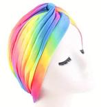Bonnet chimio plissé arc en ciel NEUF, Bijoux, Sacs & Beauté, Enlèvement ou Envoi, Neuf, Autres types