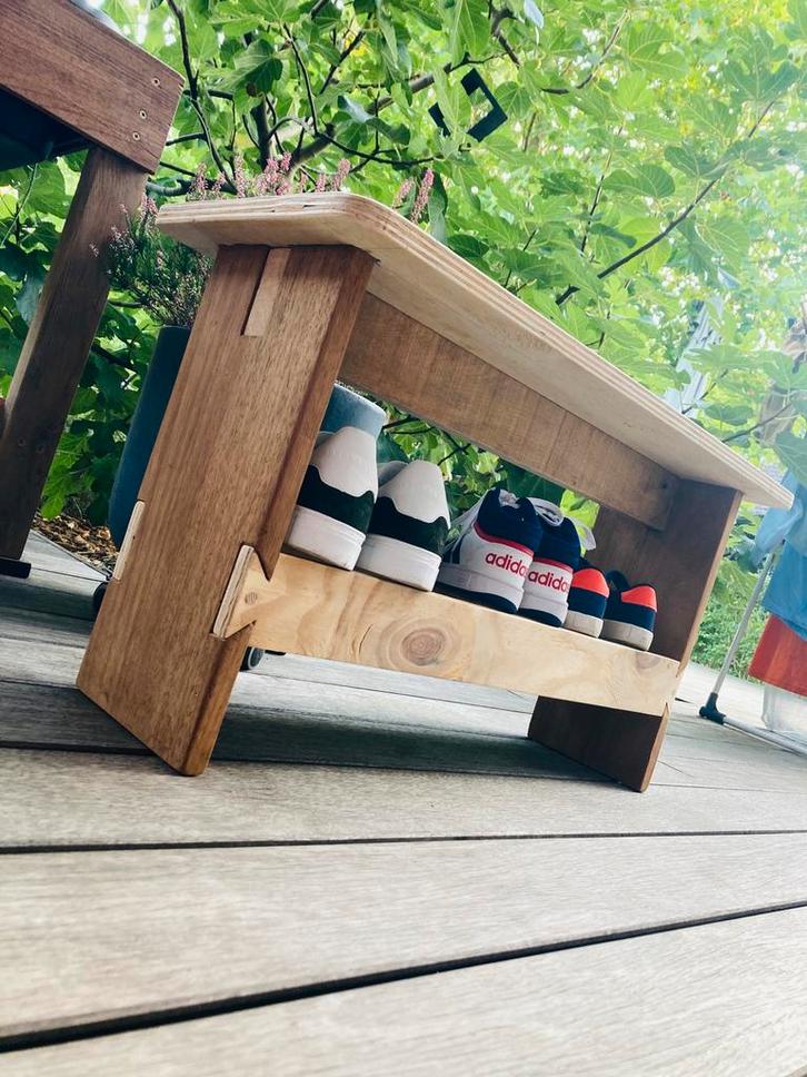 Leuk zitbankje met schoenopberg, Antiek en Kunst, Antiek | Meubels | Stoelen en Sofa's, Ophalen