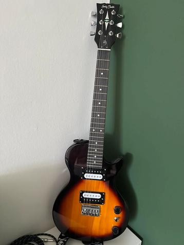  Harley Benton elektrische gitaar + Bogey versterker beschikbaar voor biedingen