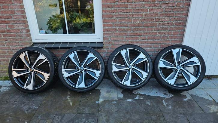 19 inch Ford Puma ST line/Vignale wielenset te koop, Auto-onderdelen, Banden en Velgen, Banden en Velgen, Zomerbanden, 19 inch