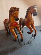 Antieke/Vintage Gecarfde Houten Kermispaarden Set van 2, Ophalen