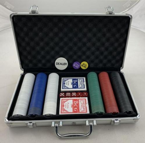 Pokerkoffer Pokerset 300 Pokerchips in Luxe Aluminium Koffer, Hobby en Vrije tijd, Gezelschapsspellen | Kaartspellen, Gebruikt
