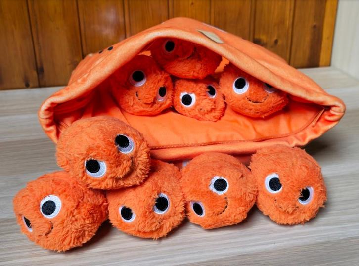 Knuffel / Kussen 'Cheesy Puffs' (Nieuw), Kinderen en Baby's, Speelgoed | Knuffels en Pluche, Nieuw, Ophalen of Verzenden