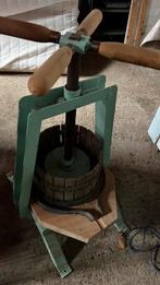 Druivenpers wijn maken, Ophalen, Gebruikt