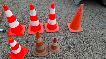 Verkeers- veiligheidskegels beschikbaar voor biedingen