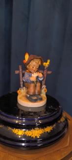 Hummel 147 ,beeld ,h 10 cm, Antiek en Kunst, Ophalen of Verzenden