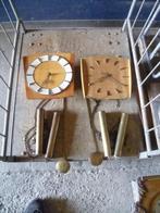 2 VINTAGE HANGKLOKKEN, Ophalen