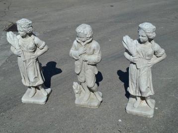 3 betonnen tuinbeelden, nieuw beschikbaar voor biedingen