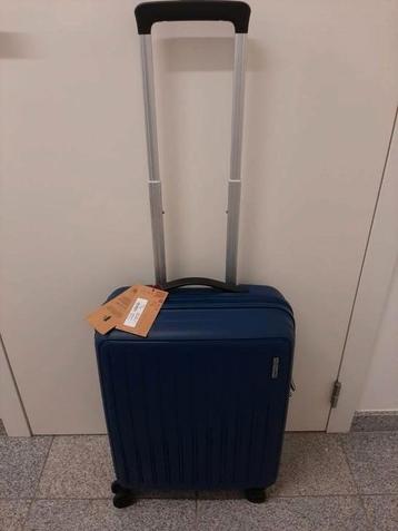 American Tourister  handbagage  blauw valies beschikbaar voor biedingen