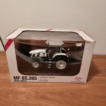 Massey Ferguson 8S.265 Wit Universal Hobbies beschikbaar voor biedingen