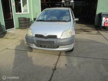 Onderdelen Toyota Yaris 1.0-16V VVT-i 5-deurs 2001 beschikbaar voor biedingen