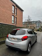 Peugeot 208 STYLE 1.2 benzine met 100.000KM van 2016 EURO 6B, Carnet d'entretien, Système de navigation, Achat, Noir