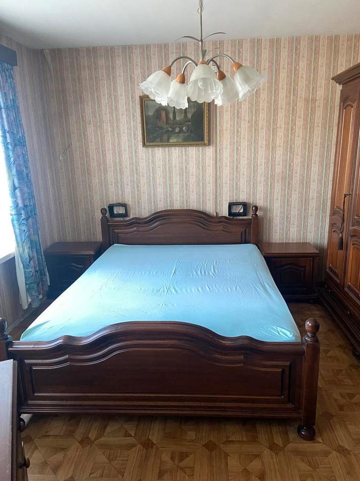 Degelijke slaapkamer dubbel bed, Huis en Inrichting, Slaapkamer | Complete slaapkamers, Gebruikt, Tweepersoons, Ophalen