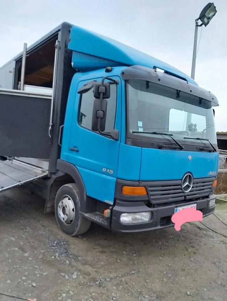 Paardenvrachtwagen Mercedes Athego, Dieren en Toebehoren, Paarden en Pony's | Trailers en Aanhangwagens, Gebruikt, Overige typen