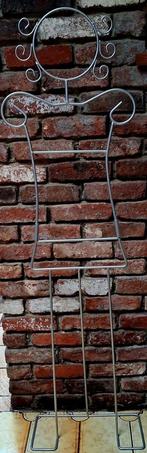 Support Vêtements silhouette femme., Kleding | Dames, Kledinghangers, Ophalen