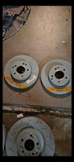DISQUES DE FREIN AVANT MERCEDES CLASSE C  W203 NEUFS, Ophalen, Nieuw, Mercedes-Benz