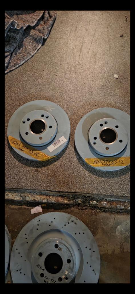 DISQUES DE FREIN AVANT MERCEDES CLASSE C  W203 NEUFS, Auto-onderdelen, Remmen en Aandrijving, Mercedes-Benz, Nieuw, Ophalen
