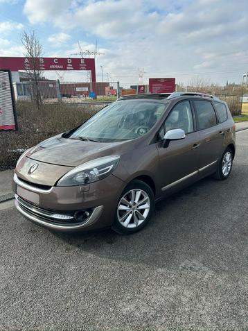 Renault grand scenic 2.0dci - FULL OPTION bose edition, Auto's, Euro 5, Monovolume, Bruin, Adaptive Cruise Control