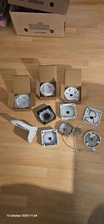 uniview junction box 9 st en 1 muurbeugel, Ophalen of Verzenden, Zo goed als nieuw
