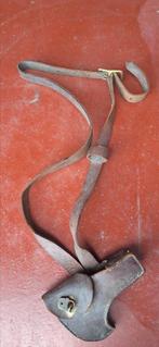 Porte hache, Collections, Enlèvement