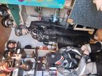 ETALAGEPOP MET MOTO KLEDIJ, Ophalen