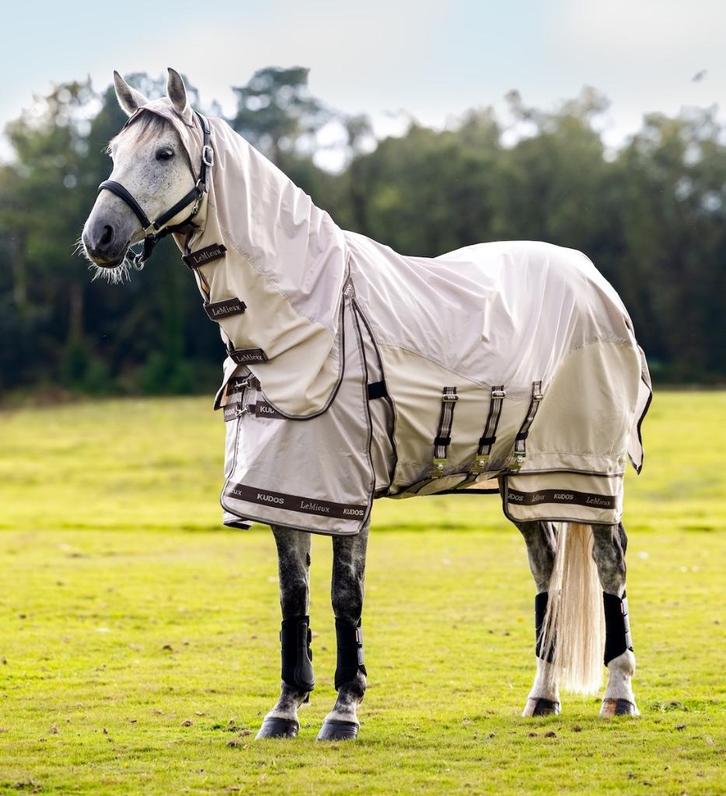 LeMieux Kudos Shower Pro Eczeemdeken Stone 195+205 -35% SALE, Dieren en Toebehoren, Paarden en Pony's | Dekens en Dekjes, Nieuw