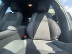 Toyota C-HR 1.8 VVT i-Hybrid C-Lub Bi-Tone E-CVT, Stof, 4 cilinders, Blauw, 5 zetels