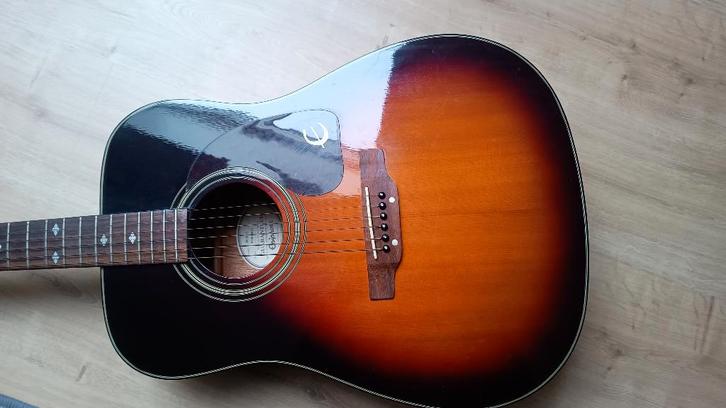 Epiphone Deluxe akoestische gitaar in topstaat, Muziek en Instrumenten, Snaarinstrumenten | Gitaren | Akoestisch, Zo goed als nieuw