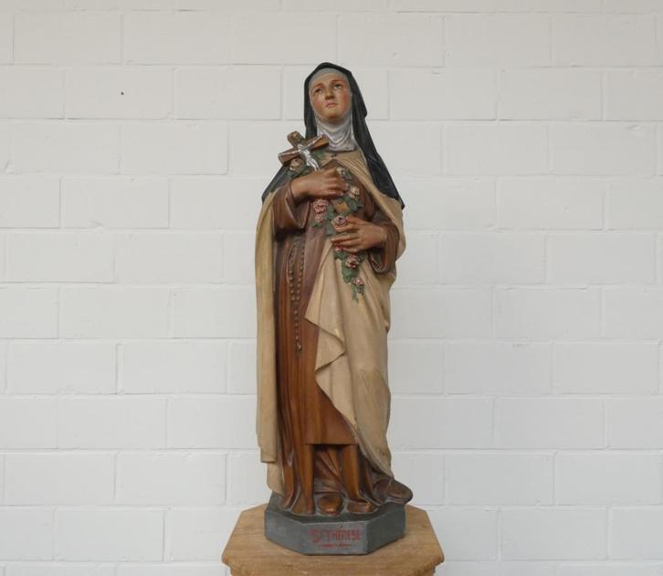 "Sint Theresia" kerkbeeld met een lieflijke uitstraling, Antiek en Kunst, Antiek | Religieuze voorwerpen, Ophalen