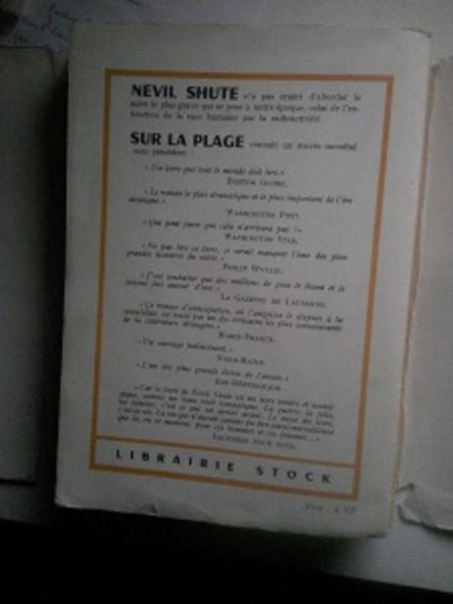 fiction apocalyptique et post apoc. guerre 1959, Boeken, Science fiction, Gelezen, Ophalen of Verzenden