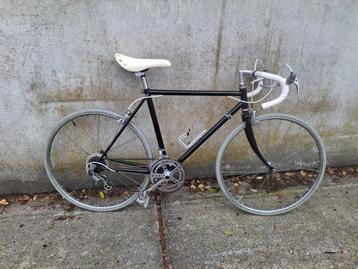 Koersfiets kind beschikbaar voor biedingen