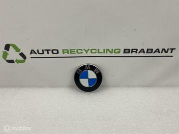 Embleem BMW 1 Serie F20 ORIGINEEL 51767288752