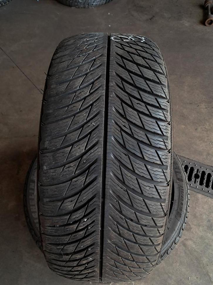 2354018 235/40/18 235/40r18 winter, Auto-onderdelen, Besturing, Ophalen