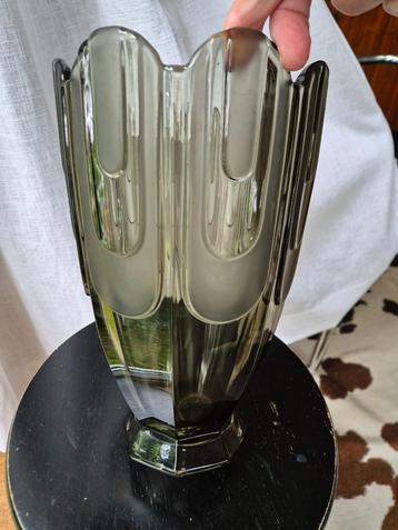 Grote vintage art deco vaas 27,5cm hoog 18cm doorsnee beschikbaar voor biedingen