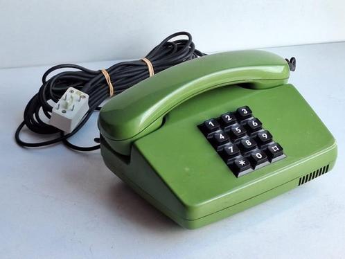 Joli ancien téléphone vintage vert FeTap à touches, Antiek en Kunst, Curiosa en Brocante, Ophalen of Verzenden