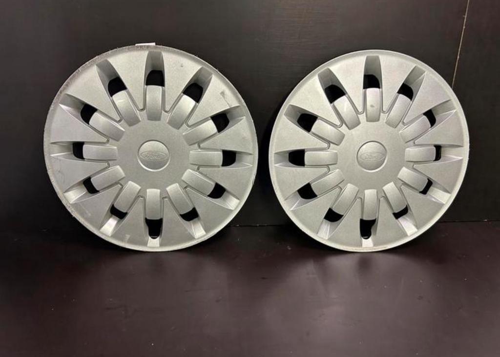 2 wieldoppen Ford fiesta ka fusion 14", Auto diversen, Wieldoppen, Gebruikt