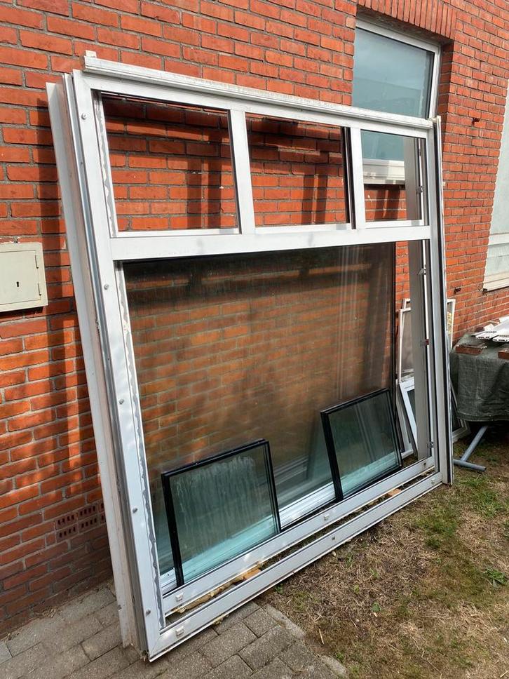 2 complete grote ramen + bijhorende rolluiken, Doe-het-zelf en Bouw, Raamkozijnen en Schuifdeuren, Zo goed als nieuw, Aluminium