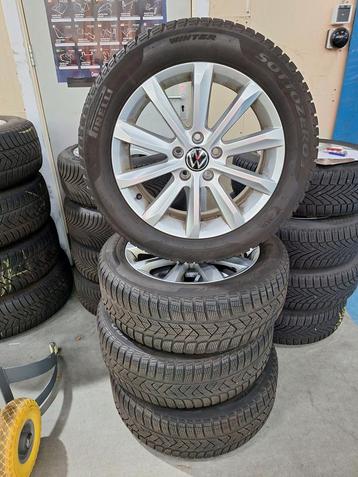 Volkswagen Passat Winterset 17 Inch Origineel beschikbaar voor biedingen