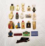 Lot 20 parfumthema-pinnen voor verzamelaars, YSL, Given.., Verzenden, Zo goed als nieuw, Speldje of Pin