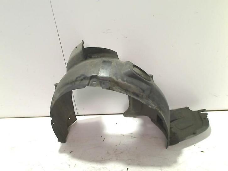 BINNENSPATSCHERM RECHTS VOOR Skoda Fabia III Combi (NJ5), Auto-onderdelen, Carrosserie, Spatbord, Skoda, Voor, Rechts, Gebruikt