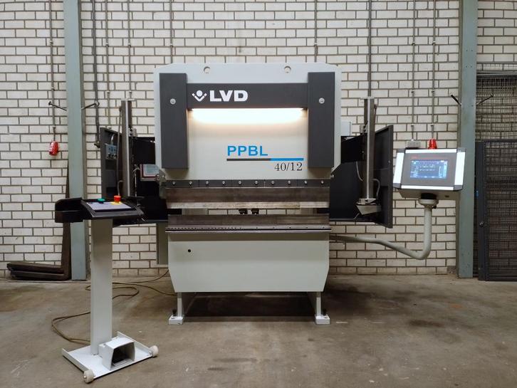 LVD kantbank, afkantpers, plooibank, plieuse,  super staat!, Zakelijke goederen, Machines en Bouw | Metaalbewerking, Ophalen of Verzenden