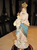 2 christelijke  beelden Maria met kind en Jozef, Enlèvement