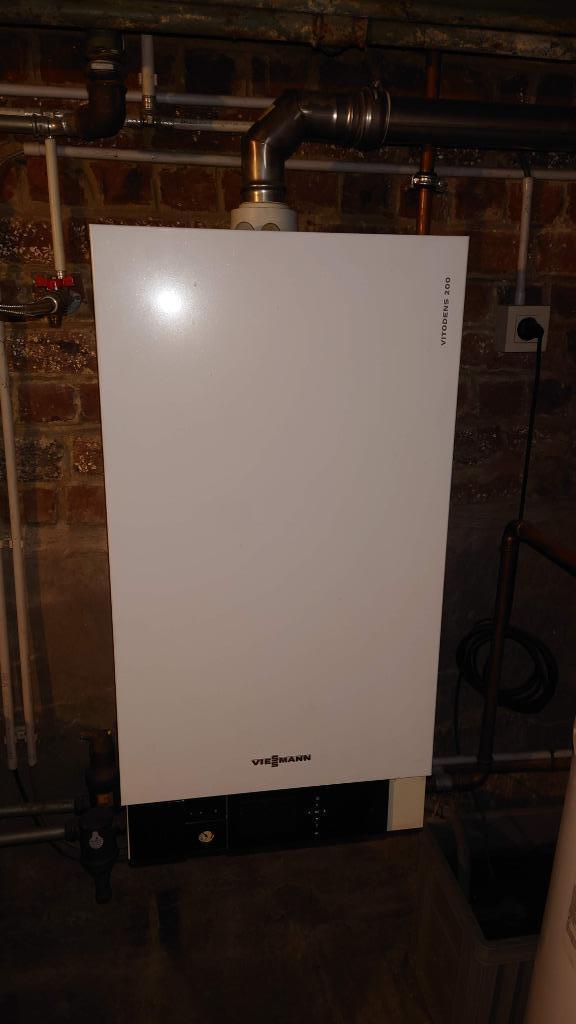 Viessmann Vitodens 200 condensatieketel, Doe-het-zelf en Bouw, Chauffageketels en Boilers, Zo goed als nieuw, Boiler, Aardgas