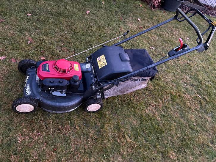 Honda HRD 536 tondeuse à gazon, Jardin & Terrasse, Tondeuses à gazon, Comme neuf, Tondeuses à gazon à essence, 50 cm ou plus, Tondeuse rotative