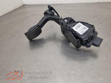 Gaspedaal van een Peugeot Expert beschikbaar voor biedingen