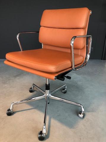 Vitra Soft Pad EA 217 - Cognac leder