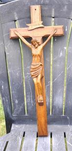grand crucifix avec christ en chene sculpté 60 cm, Enlèvement ou Envoi