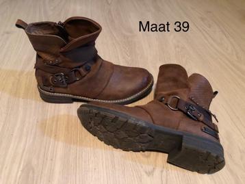Schoenen en laarzen maat 38/39 beschikbaar voor biedingen