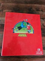 boek fascinerend voetbal, uitgeverij Atlas, Verzamelen, Boek of Tijdschrift, Ophalen of Verzenden, Zo goed als nieuw