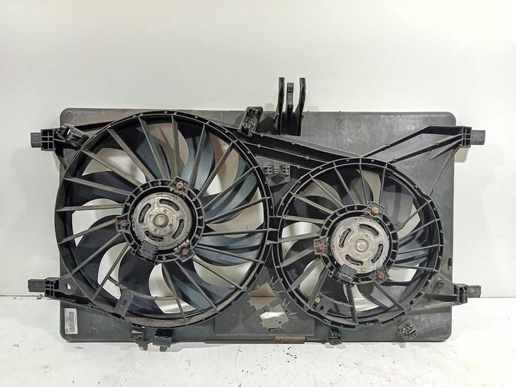 KOELVENTILATORMOTOR Renault Master IV (FV) (214810239R), Auto-onderdelen, Airco en Verwarming, Renault, Gebruikt